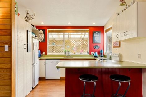 Photo of property in 54 Grierson Avenue, Amberley, 7481