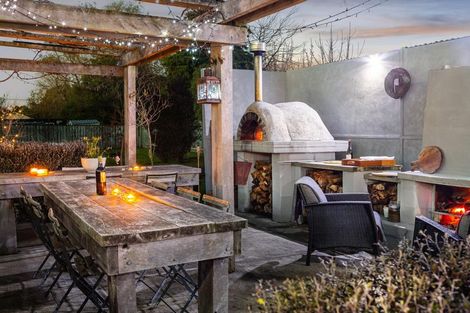 Photo of property in 33 Daniel Street, Martinborough, 5711