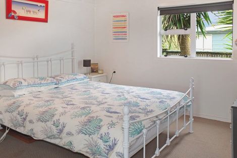 Photo of property in 2a Andresen Street, Foxton Beach, Foxton, 4815