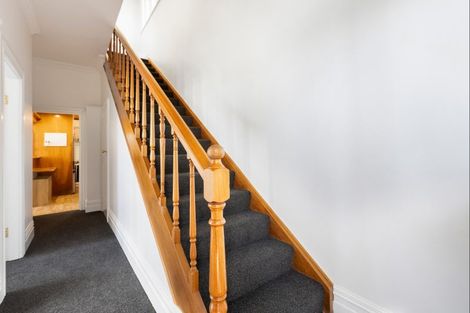 Photo of property in 78a Kelburn Parade, Kelburn, Wellington, 6012