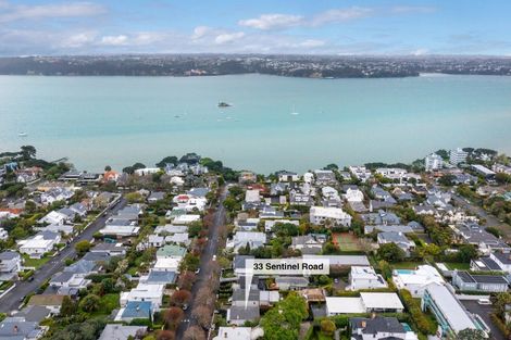 Photo of property in 33 Sentinel Road, Herne Bay, Auckland, 1011