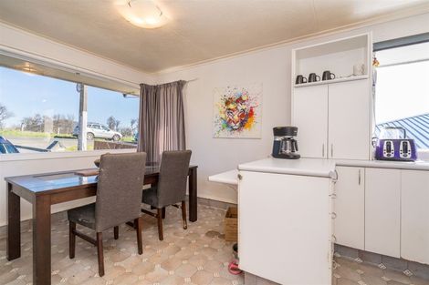 Photo of property in 42 Weir Street, Green Island, Dunedin, 9018