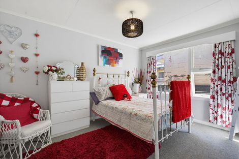 Photo of property in 30c York Street, Picton, 7220