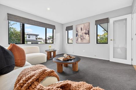 Photo of property in 20b Cambridge Road, Riverhead, 0820