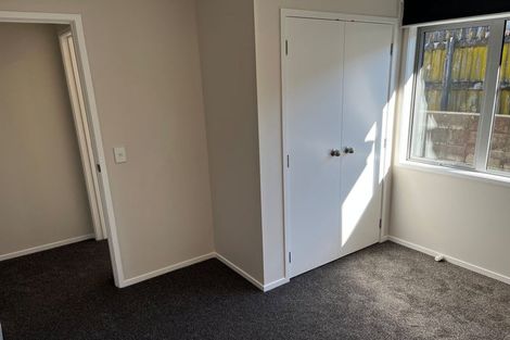 Photo of property in 8a Waiari Road, Conifer Grove, Takanini, 2112