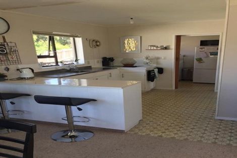 Photo of property in 58a Eatwell Avenue, Paraparaumu Beach, Paraparaumu, 5032