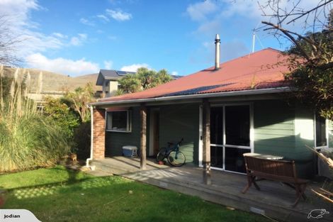 Photo of property in 136 Port Hills Road, Heathcote Valley, Christchurch, 8022