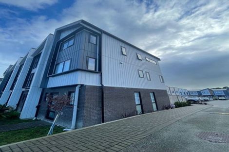 Photo of property in 5/36 Westgate Drive, Westgate, Auckland, 0614