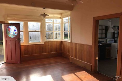 Photo of property in 7 Lochiel Road, Khandallah, Wellington, 6035