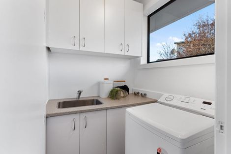 Photo of property in 17 Rosanna Place, Aranui, Christchurch, 8061