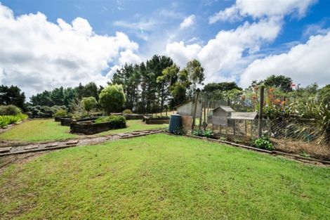 Photo of property in 355 Kiwitahi Road, Helensville, 0875