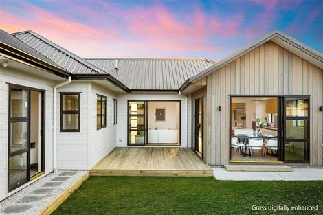 Photo of property in 3 Cutfield Lane, Kumeu, 0810