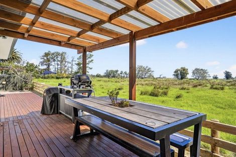 Photo of property in 55a Springs Road, Parakai, 0830