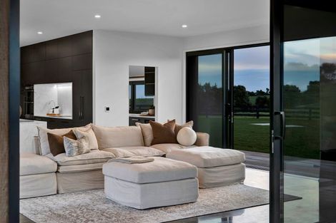 Photo of property in 29 Washer Road, Omata, New Plymouth, 4374