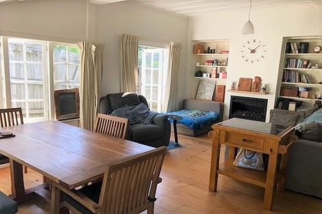 Photo of property in 2/31 Vauxhall Road, Devonport, Auckland, 0624