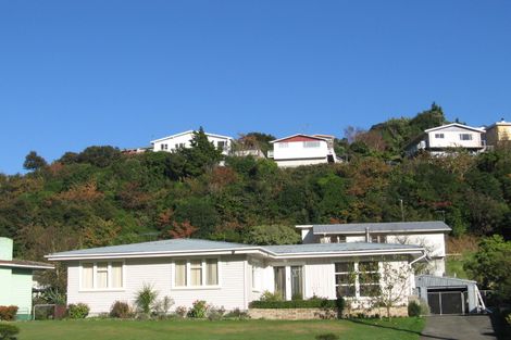 Photo of property in 40 Stokes Valley Road, Stokes Valley, Lower Hutt, 5019