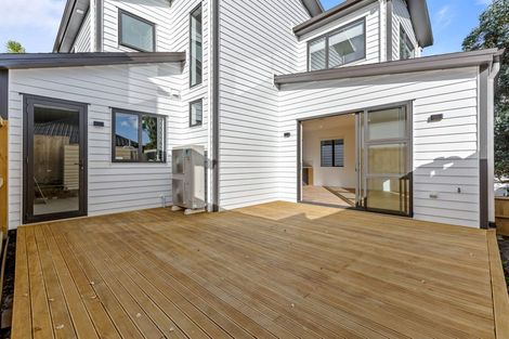 Photo of property in 4b Ramillies Place, Glenfield, Auckland, 0629