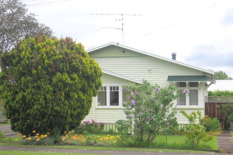 Photo of property in 2 Thames Road, Paeroa, 3600