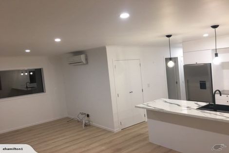 Photo of property in 8a Awanui Street, Merrilands, New Plymouth, 4312