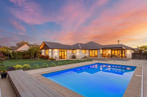 Photo of property in 10 Penhelig Place, Burnside, Christchurch, 8053