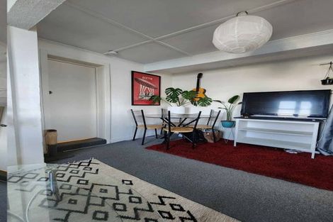 Photo of property in 106 Nicholson Road, Khandallah, Wellington, 6035