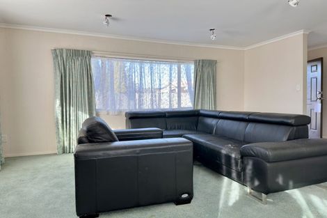 Photo of property in 10 Brosna Place, East Tamaki, Auckland, 2016