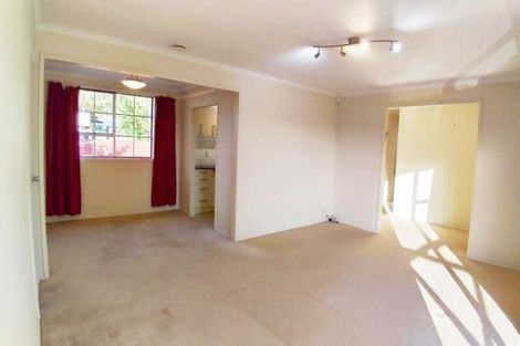 Photo of property in 2/26a Sunnynook Road, Sunnynook, Auckland, 0620