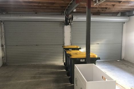 Photo of property in 27 Peter Terrace, Castor Bay, Auckland, 0620