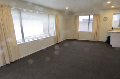 Photo of property in 2/47 Maxwell Street, Riccarton, Christchurch, 8041