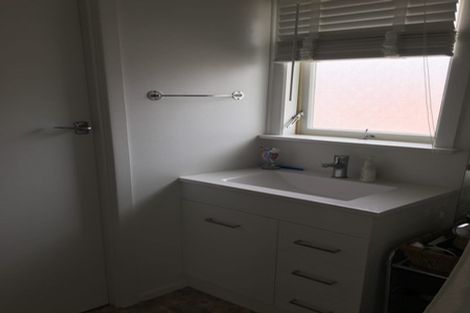 Photo of property in 1/32 Simkin Avenue, St Johns, Auckland, 1072