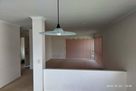 Photo of property in 256 Cascades Road, Botany Downs, Auckland, 2010