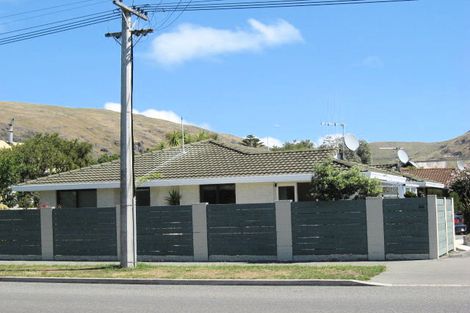 Photo of property in 2/66 Nayland Street, Sumner, Christchurch, 8081