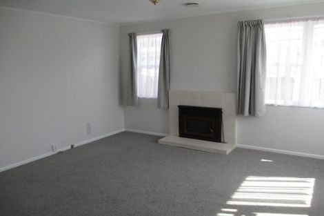 Photo of property in 36 Maui Pomare Street, Blockhouse Bay, Auckland, 0600