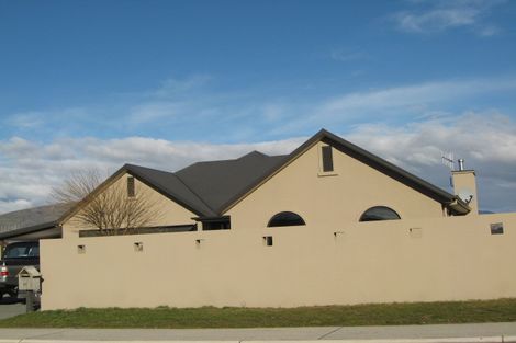 Photo of property in 34 Plantation Road, Wanaka, 9305