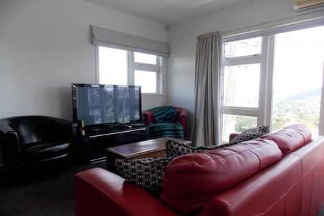 Photo of property in 1a Clive Road, Khandallah, Wellington, 6035