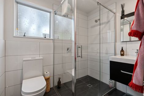 Photo of property in 18a Burma Road, Khandallah, Wellington, 6035