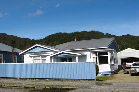 Photo of property in 47 Shiel Street, Reefton, 7830