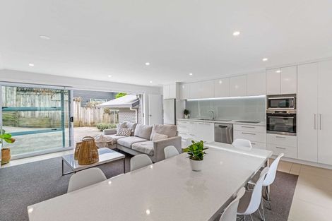 Photo of property in 2/34 Howe Street, Howick, Auckland, 2014