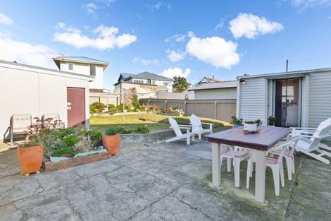 Photo of property in 93 Apu Crescent, Lyall Bay, Wellington, 6022