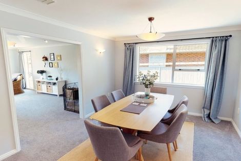 Photo of property in 77 Sunbrae Drive, Silverstream, Upper Hutt, 5019