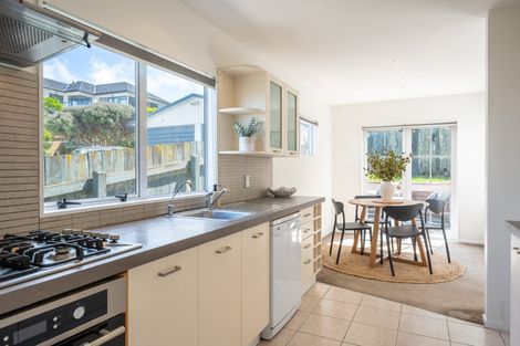 Photo of property in 50a Ashton Fitchett Drive, Brooklyn, Wellington, 6021