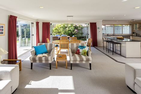 Photo of property in 16 Stornaway Drive, Flat Bush, Auckland, 2016