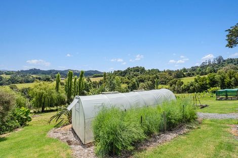 Photo of property in 221 Awaroa River Road, Abbey Caves, Whangarei, 0110
