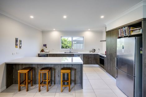 Photo of property in 22 Pukaki Place, Poraiti, Napier, 4112