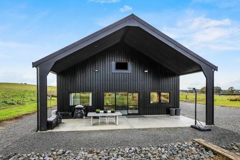 Photo of property in 23 Metcalfe Road, Ngahinapouri, Hamilton, 3290