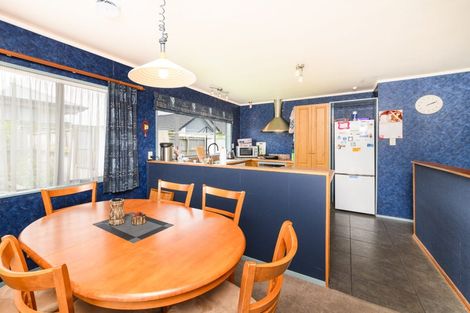 Photo of property in 104 Roberts Line, Kelvin Grove, Palmerston North, 4414