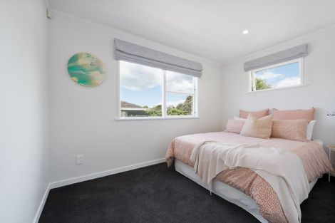 Photo of property in 6 Thornlow Street, Glendene, Auckland, 0602