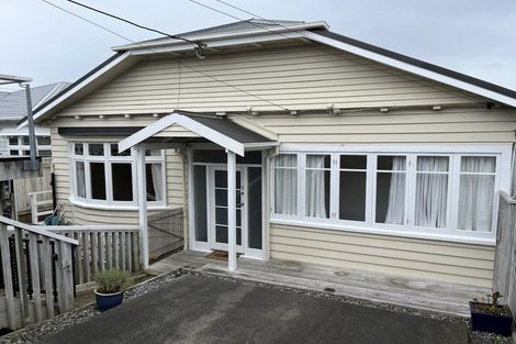 Photo of property in 51 Overtoun Terrace, Hataitai, Wellington, 6021