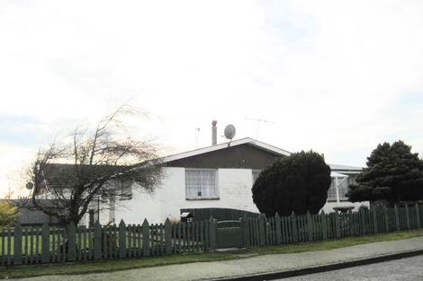 Photo of property in 15 Chesney Place, Heidelberg, Invercargill, 9812