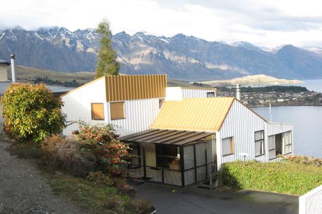 Photo of property in 19 Wakatipu Heights, Queenstown, 9300